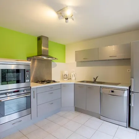 펜션 Paisible Proche Sarlat Avec Animaux Et Jardin - Fr-1-616-295 *