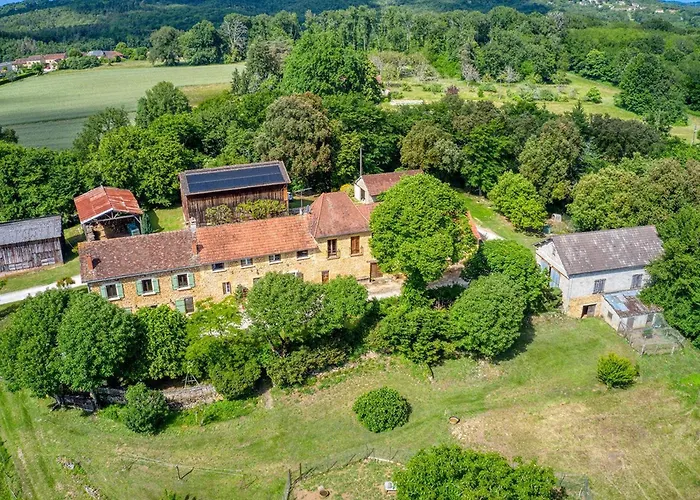 Paisible Proche Sarlat Avec Animaux Et Jardin - Fr-1-616-295 Hébergement de vacances Carlux